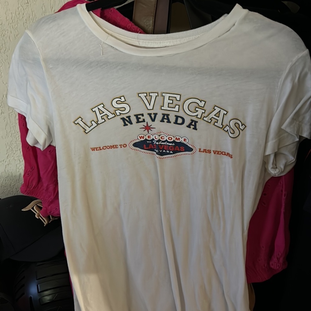 Tops - Picture 2 of 6